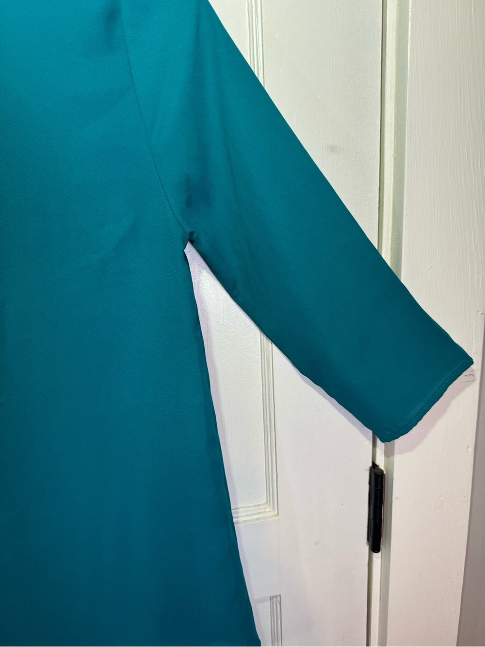 Everly Teal Keyhole Long Sleeve Top - Picture 10 of 11